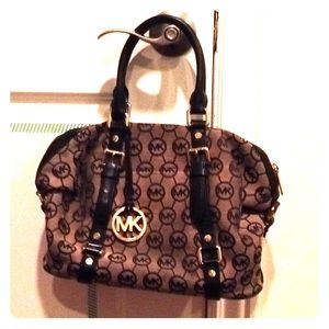 Michael Kors purse